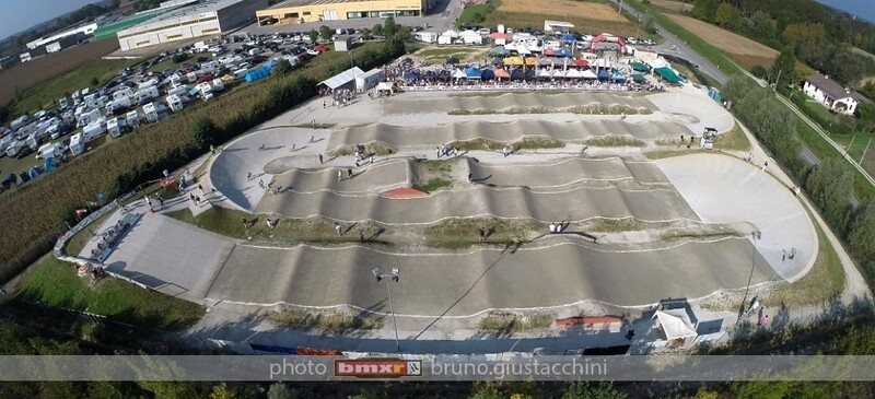 SPETTACOLARE VEDUTA AEREA DELL’ARENA BMX FRIULI